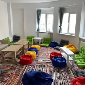 Hostal Mil Pasos, Bucarest
