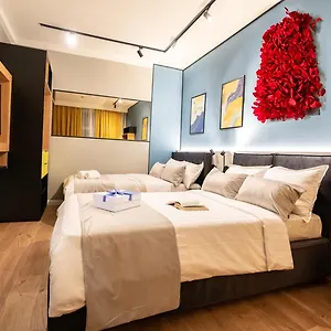 Emil Balaban Luxury Бухарест