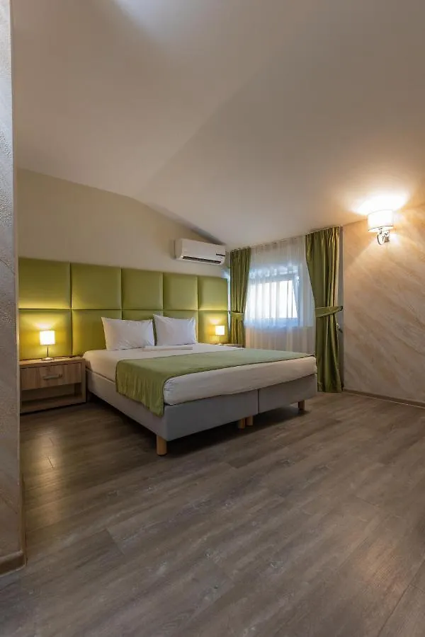 ***  Hotel Corvaris 부쿠레슈티 루마니아